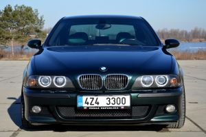 BMW M5 V8 400 PS
