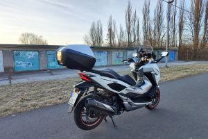 Honda Forza 300